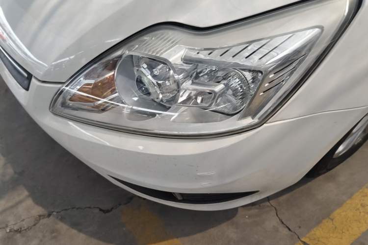 Used Ford Focus 2013 Sedan Classic 1.8L Manual Base Model