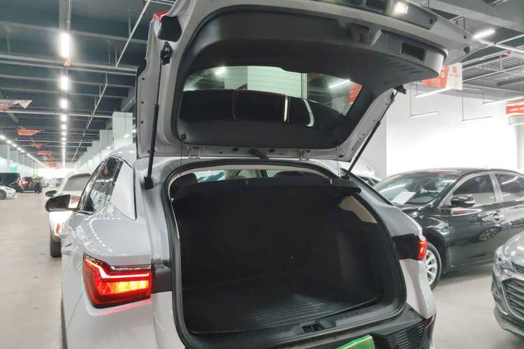 Used BYD Yuan PLUS 2024 Honor Edition 430KM Beyond Model Trunk