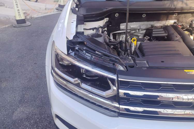 Used Volkswagen Tharu 2019 280TSI Two-Wheel Drive Luxury Version China VI Standard Right Front Headlight