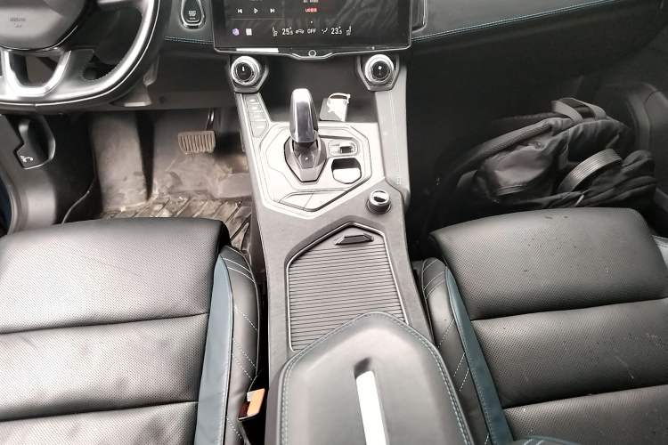 Used Lynk & Co 05 2020 2.0TD Two-Wheel Drive Shine Halo