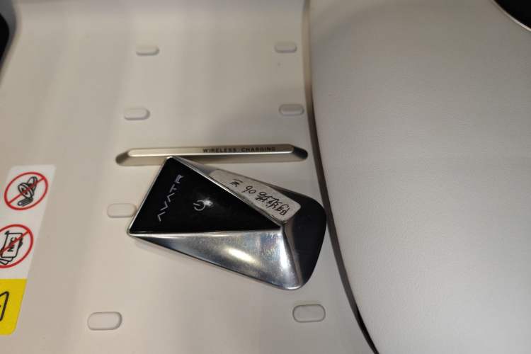 Used Avatr 06 2025 Max Extended-Range Edition
