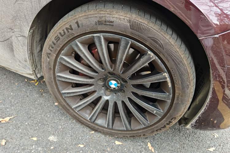 Used BMW 5 Series GT 2014 535i Leading Model Right Front Wheel Hub