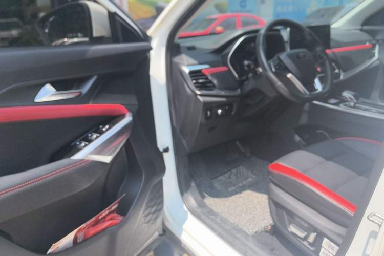 Used SOL X8 2021 300T DCT Leading Smart Connectivity Version 7 Seats