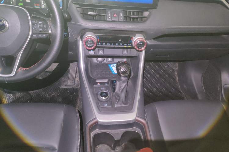 Used Toyota RAV4 2021 Dual-Engine 2.5L E-CVT Four-Wheel Drive Elite PLUS Edition
