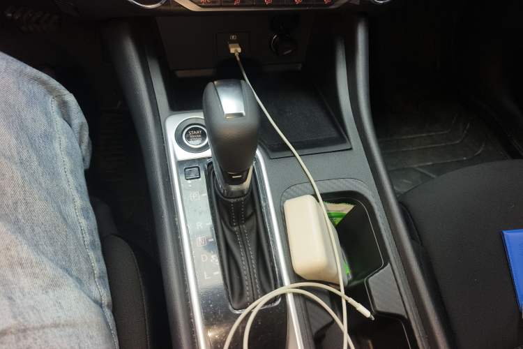 Used Nissan Sylphy 2026 Model 1.6L CVT Worry-Free Edition Gear Lever