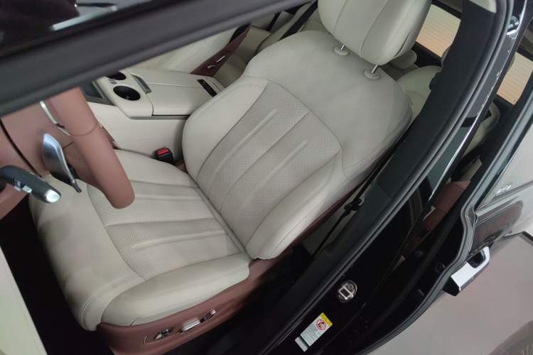 Used BYD Xia 2025 DM-i 1.5T 180km Beyond Edition Left Front Seat