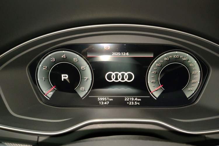 Used Audi Q5L 2022 40T Luxury Dynamic Model

