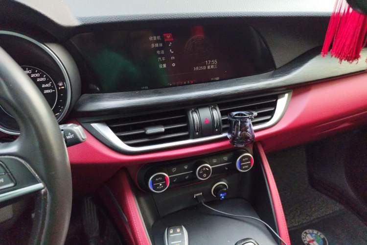 Used Alfa Romeo Stelvio 2017 2.0T 200HP Elite Edition
