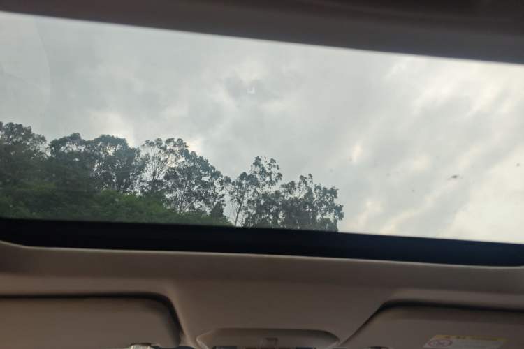 Used Ford Escort 2017 Happiness Edition 1.5L Automatic Fashion Version Headliner