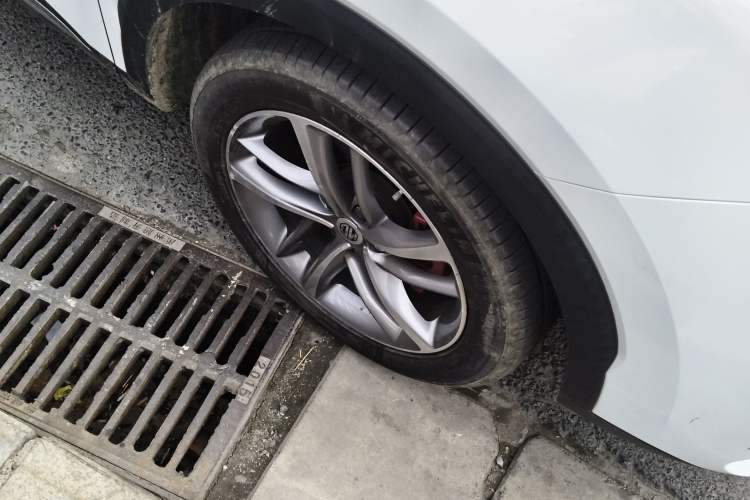 Used MG HS 2019 20T Automatic Two-Wheel Drive Trophy Super Sport Version China VI Standard Right Front Wheel Hub