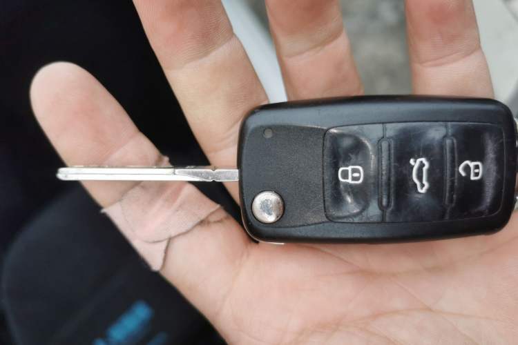 Used Volkswagen Jetta 2017 1.5L Manual Fashion Edition Vehicle Key