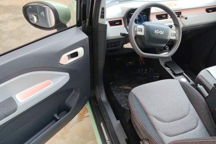 Used Chery New Energy QQ Ice Cream 2022 170km Sundae Phosphate Lithium-Ion