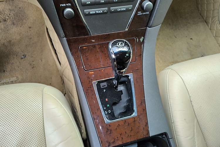 Used Lexus ES 2010 240 Elegant Edition Gear Lever