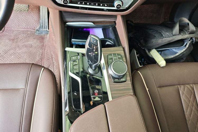 Used BMW 5 Series 2021 530Li Leading Luxury Package Gear Lever