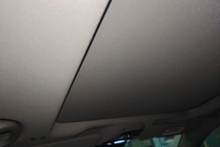 Used Alfa Romeo Stelvio 2017 2.0T 200HP Luxury Edition Headliner