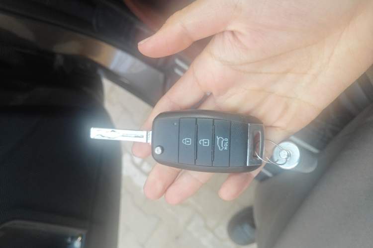 Used Kia Sportage R 2015 2.0L Automatic Two-Wheel Drive GL