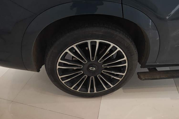 Used Hima AITO M7 2024 1.5T Intelligent Drive 4WD Ultra Version 5 Seats
