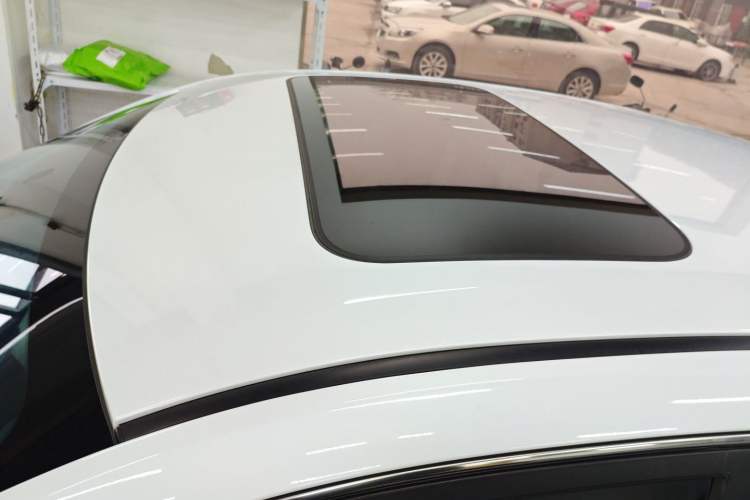 Used Dongfeng Aeolus Yixuan 2023 Mach Edition 1.5L Automatic Chasing Shadow Version
