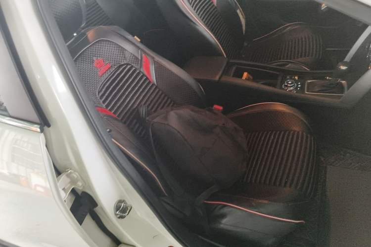 Used Mazda CX-4 2018 2.0L Automatic Two-Wheel Drive Blue Sky Dynamic Version China V Standard Right Front Seat