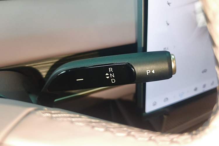 Used ONVO L60 2024 60 kWh Rear-Drive Version
