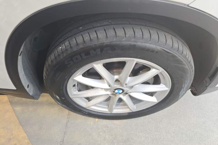 Used BMW X1 2016 sDrive18Li Fashion Model Right Front Wheel Hub