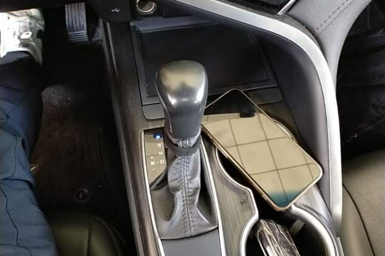Used Toyota Camry 2021 2.0G Luxury Edition