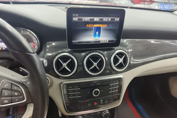 Used Mercedes-Benz GLA 2016 GLA 200 Fashion Model Audio And AC Panel