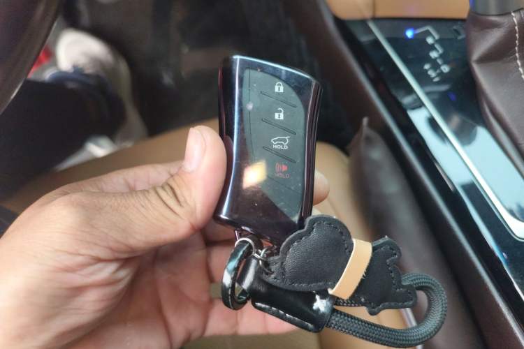 Used Lexus ES 2015 200 Comfort Edition Vehicle Key