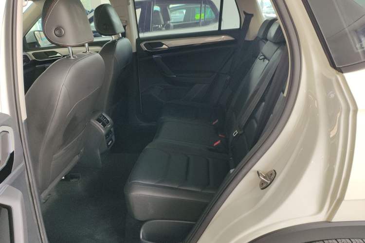 Used Volkswagen Tayron 2019 Teramont Edition 280TSI Two-Wheel Drive Luxury Model China VI Standard Left Rear Seat