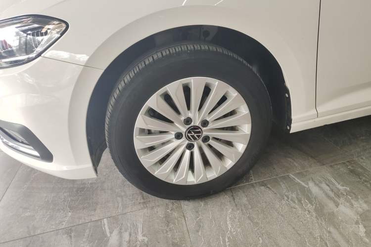 Used Volkswagen Lavida 2019 1.5L Automatic Comfort Edition China VI Standard Left Front Wheel Hub
