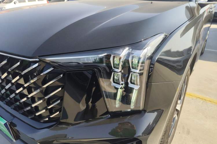 Used GAC Trumpchi GS8 2024 Linghang Series 2.0 TGDI Two-Wheel Drive Luxury Smart Connectivity Version
