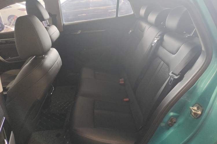 Used Dongfeng Aeolus Yixuan 2020 230T Automatic Advanced Edition Left Rear Seat