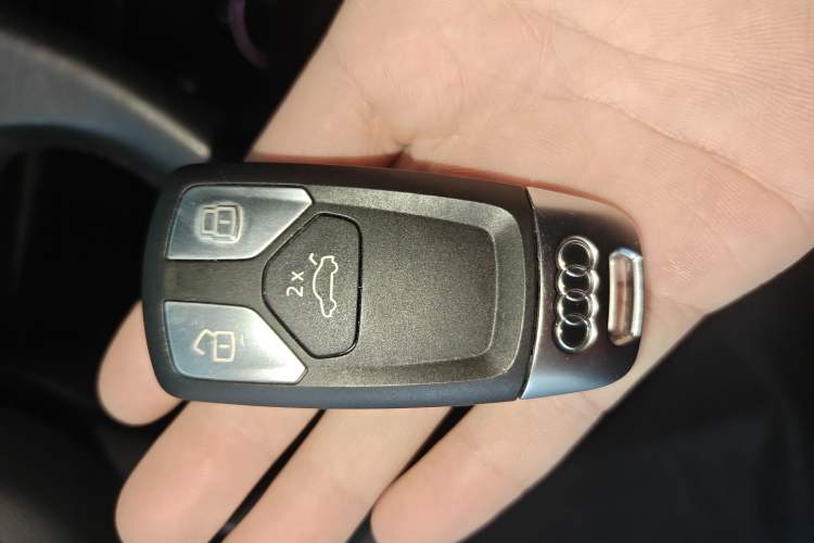 Used Audi A4L 2023 40 TFSI Luxury Dynamic Model
