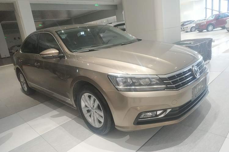 Used Volkswagen Passat 2016 330TSI DSG Luxury Edition