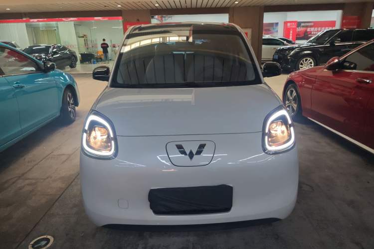 Used Wuling Hongguang MINIEV 2025 Four-Door Version Advanced Edition Front