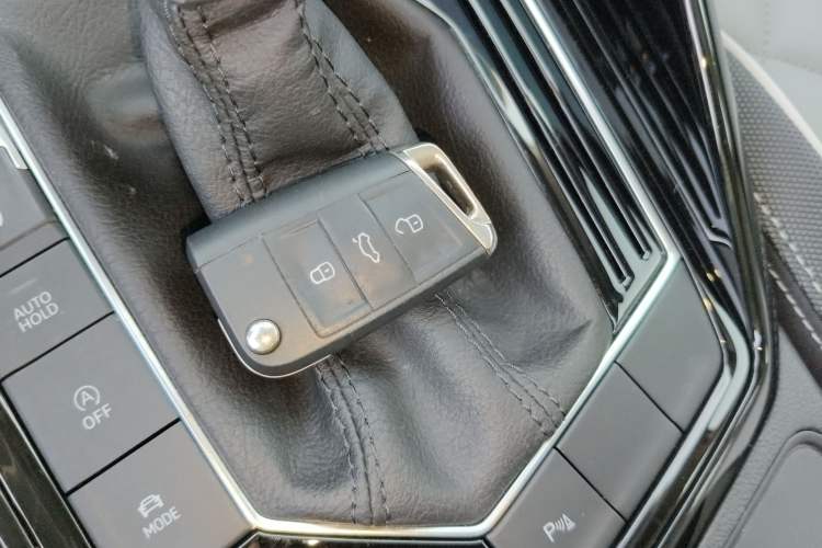 Used Volkswagen Tayron 2023 280TSI Two-Wheel-Drive Luxury Plus Advanced Version
