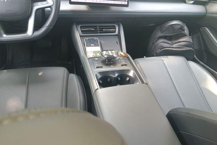 Used BYD Qin L 2025 DM-i Smart Drive 120KM Leading Model