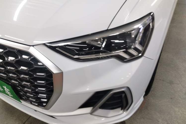 Used Audi Q3 Sportback 2020 40 TFSI Fashion Model
