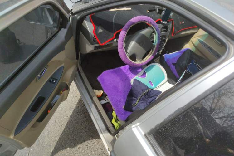 Used FAW Xiali 2011 A+ 1.0L Hatchback
