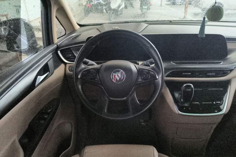Used Buick GL8 2020 ES Land Cruiser 653T Luxury Edition Steering Wheel