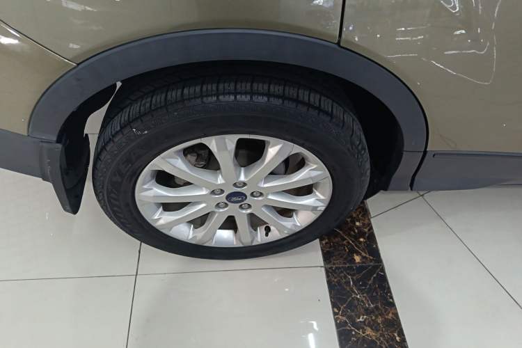 Used Ford Kuga 2015 1.5L GTDi Two-Wheel Drive Fashion Edition
