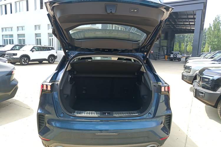 Used Lynk & Co 06 2020 1.5T YAO Halo