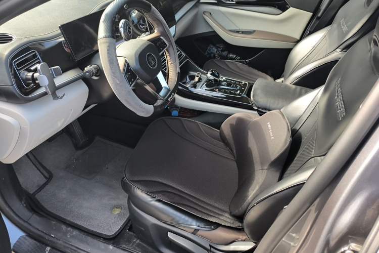 Used BYD Qin PLUS 2023 Champion Edition DM-i 120KM Leading Model
