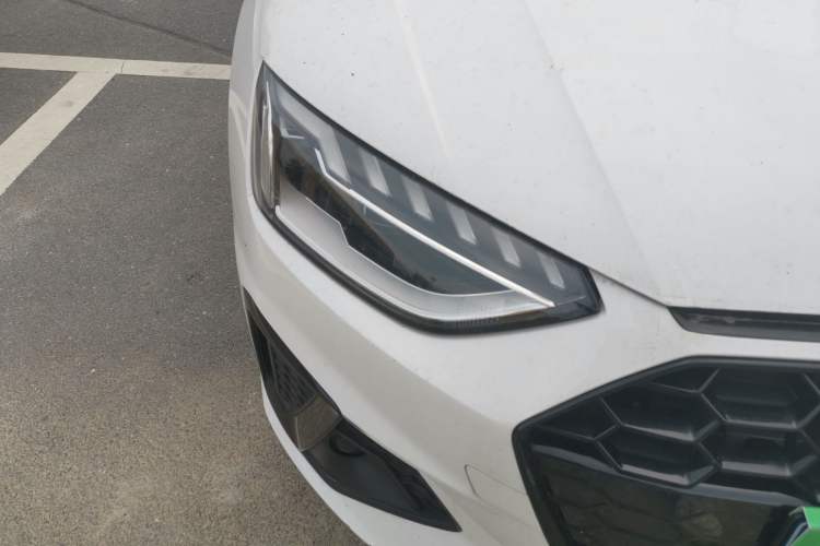 Used Audi A4L 2022 40 TFSI Luxury Dynamic Model