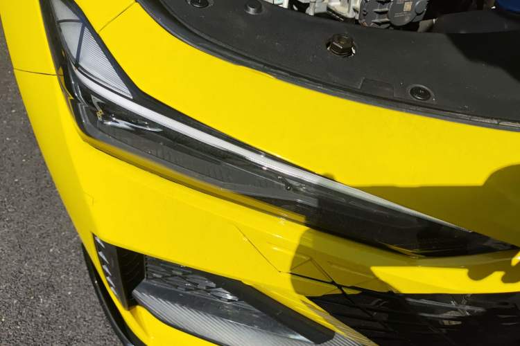 Used CHANGAN UNI-V 2023 1.5T Sport Edition Right Front Headlight