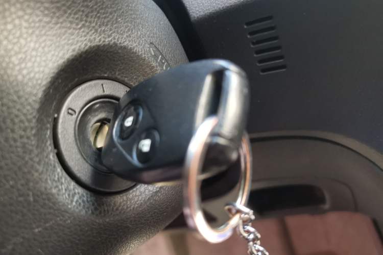 Used Honda Fit 2011 1.3L automatic comfort version
