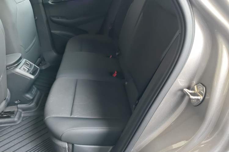 Used Volkswagen ID.UNYX 2024 Revised Pro Long-Range Version Left Rear Seat