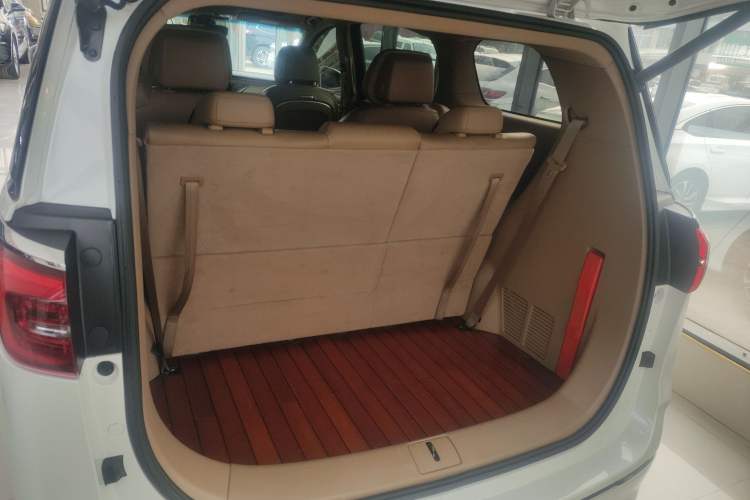 Used Buick GL8 2020 ES Land Cruiser 653T Luxury Model
