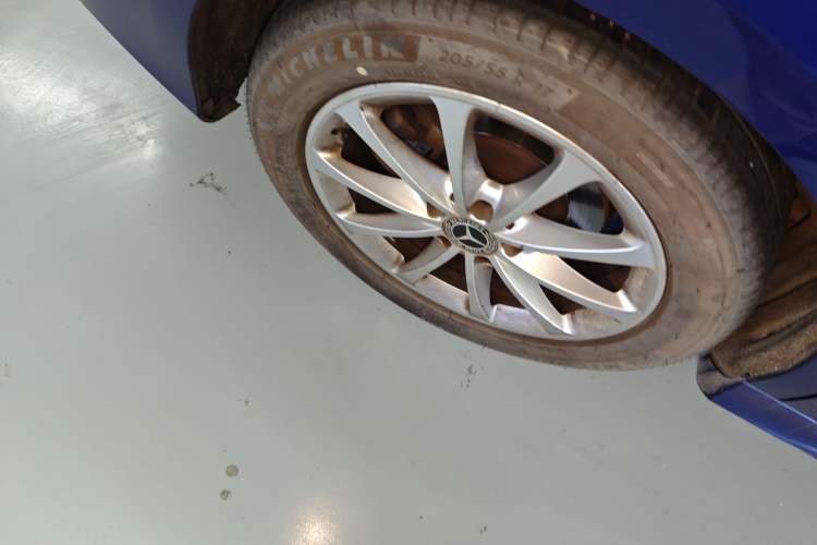 Used Mercedes-Benz A-Class 2021 A 200 L Sport Sedan Fashion Model
