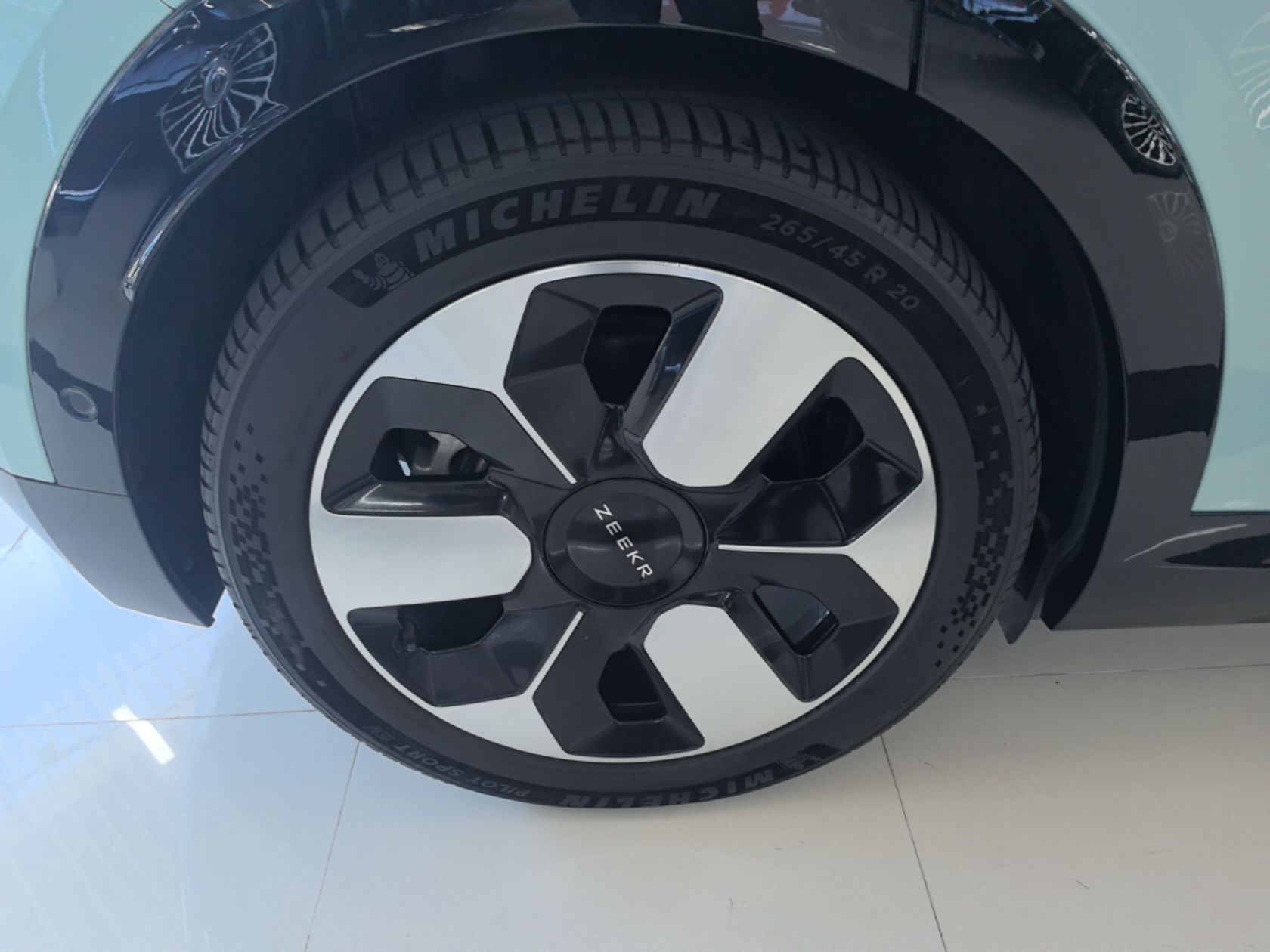 Zeekr MIX 2025 Long-Range Intelligent Driving Edition — снимка 11